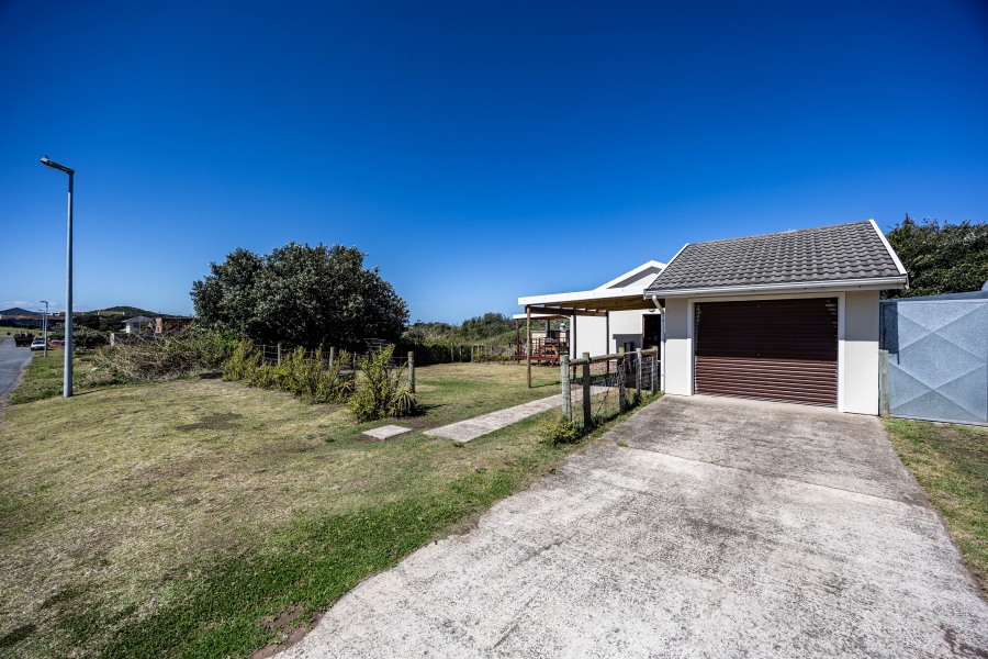 3 Bedroom Property for Sale in Kidds Beach Eastern Cape